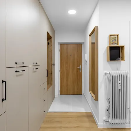 Comfort Retreat With Balcony Daire Bratislava