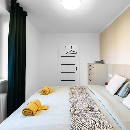 Daire Comfort Retreat With Balcony *
